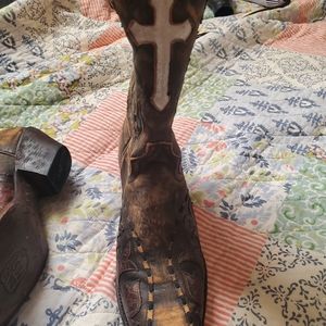 Dan Post women's cowboy boots size 9 never worn